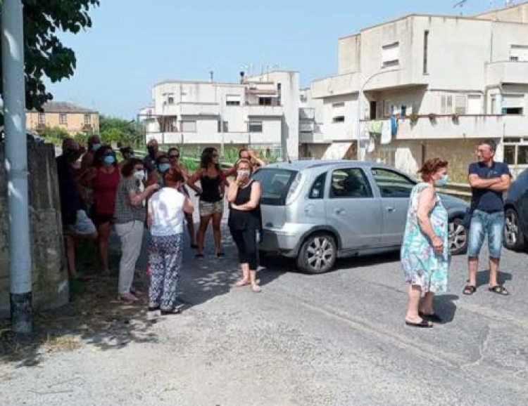 Mancanza di acqua a Vibo, i cittadini protestano e bloccano il traffico