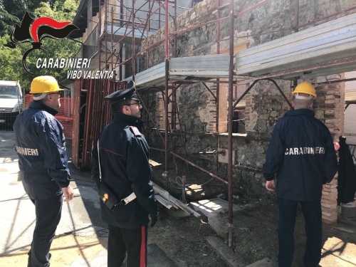 Controlli dei carabinieri nei cantieri del Vibonese