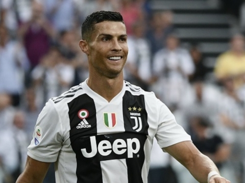 «Cristiano Ronaldo apre un hotel a Tropea», ma è una fake news