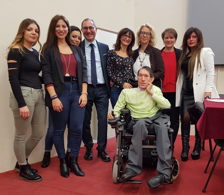 Chiaravalle, la Uildm premia gli studenti con sei borse di studio