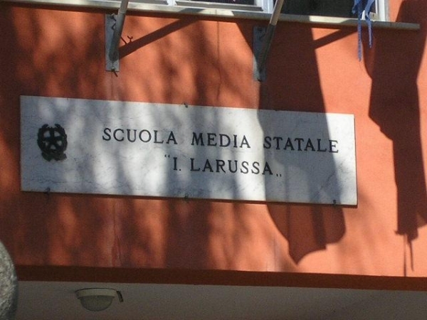 Serra, l’amministrazione comunale e la scuola media ‘Larussa’ celebrano il ‘Giorno della memoria’