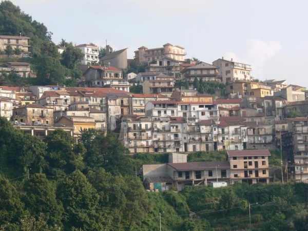 Amministrative San Nicola, è sfida tra Condello e David. Le liste complete