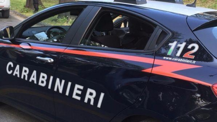 Vibo, in fiamme l’auto di un carabiniere