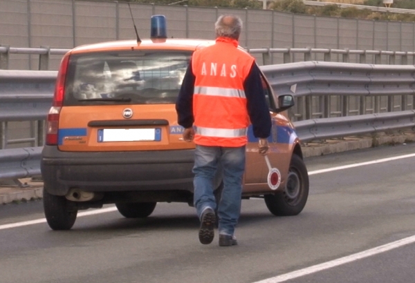 Frana a Sorianello, chiuso un tratto della statale 182