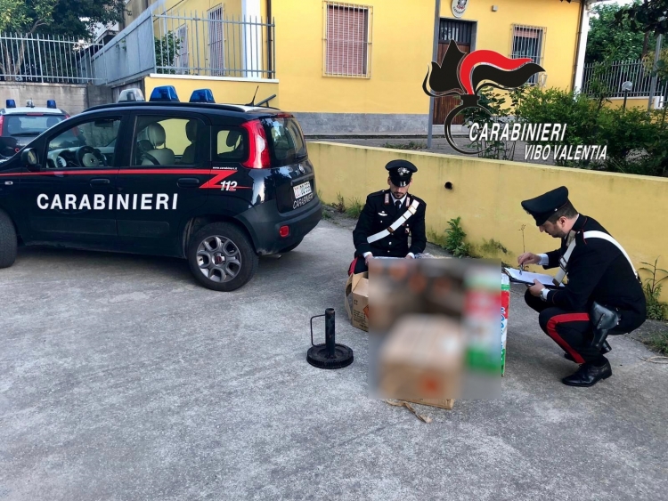 Fuochi d’artificio detenuti illegalmente in sacrestia, denunciato un priore nel Vibonese