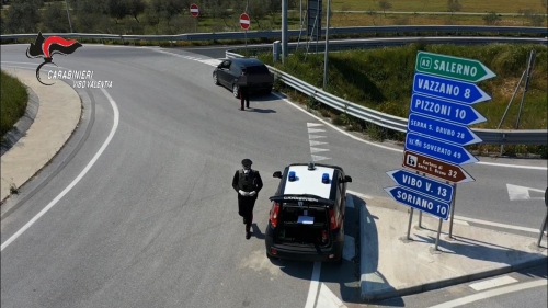 Coronavirus, controlli dei carabinieri dalla costa all’entroterra vibonese - VIDEO