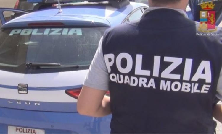 Scoperta una vasta piantagione di marijuana, arrestate due persone ad Acquaro