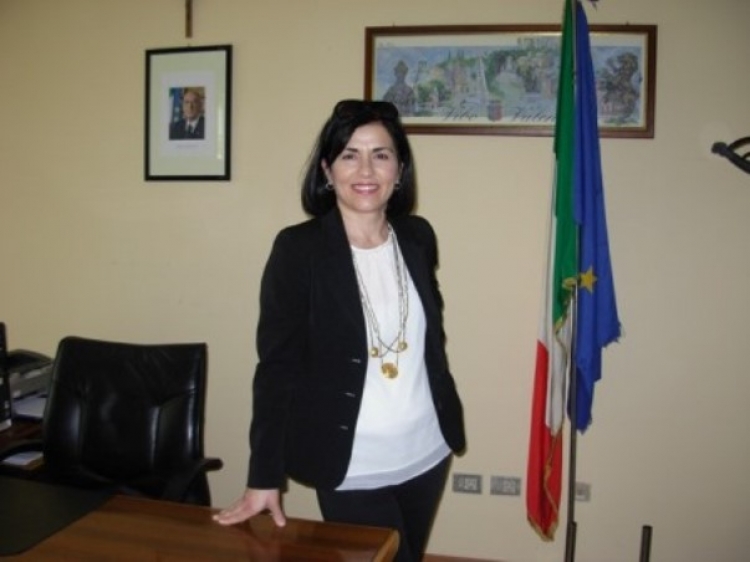 Lutto alla Provincia di Vibo, addio all’ex segretario generale Francesca Bagnato