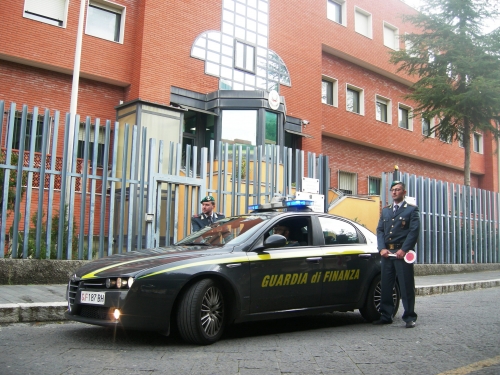 Scoperti quattro lavoratori in nero in un ristorante di Vibo Marina