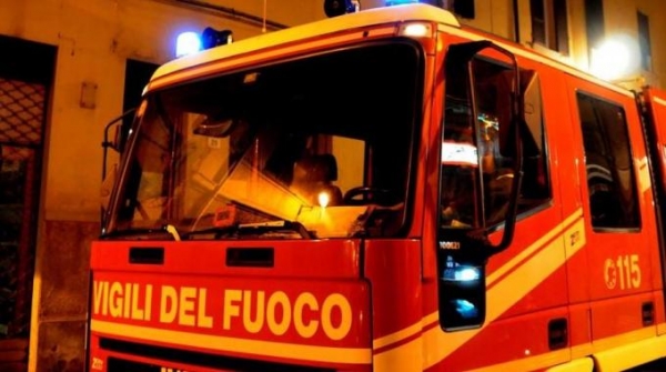 Emergenza incendi nel Vibonese, a Dasà le fiamme minacciano le case