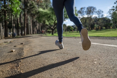 Le precisazioni del Viminale: «Ok a jogging e footing senza mascherina»