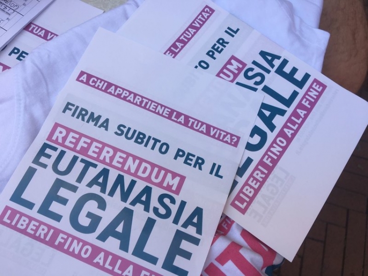 A Vibo la raccolta firme per il referendum sull’eutanasia legale