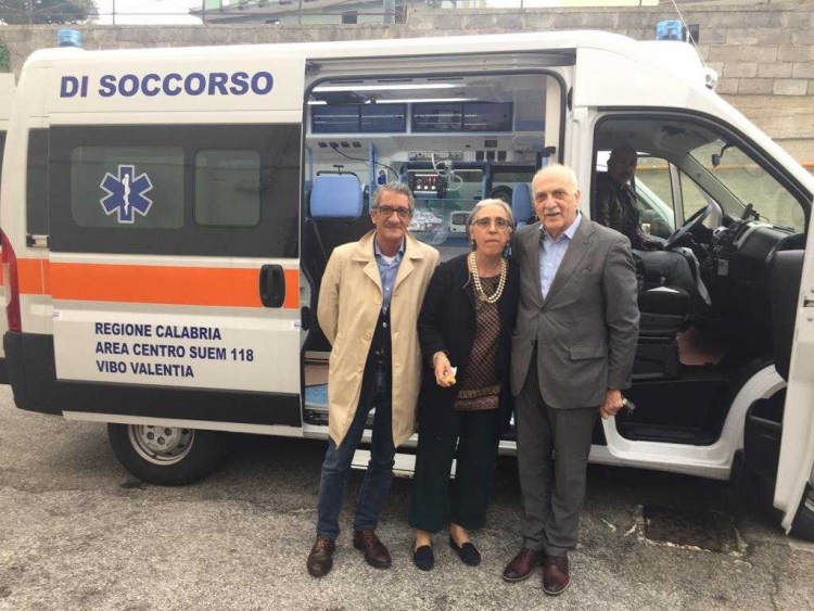 Asp di Vibo, due nuove ambulanze per il Suem 118