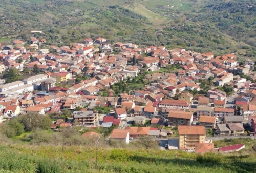 Lavori nella frazione Morsillara di Stefanaconi, l’opposizione: «Solano si prende meriti che non ha»