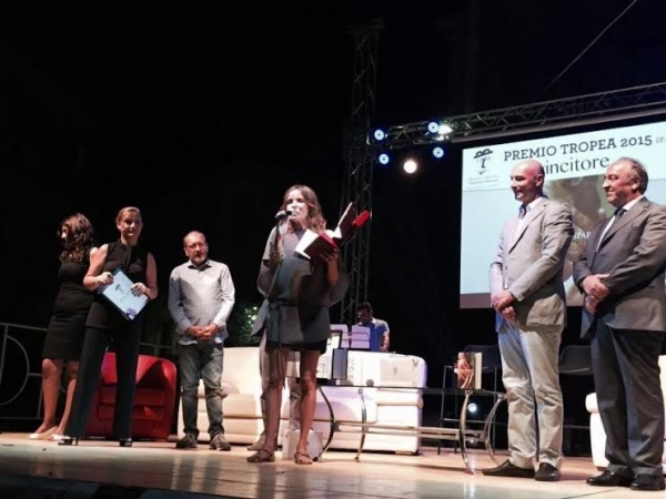 Simona Sparaco si aggiudica la nona edizione del &#039;premio Tropea&#039;