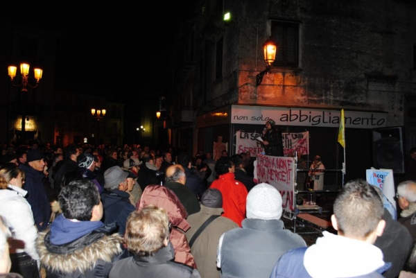 Ospedale, il Comitato torna in piazza: ricorso straordinario contro il decreto di Scura