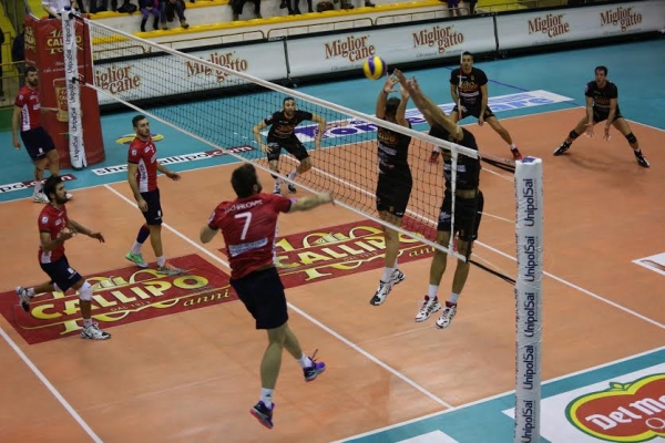 Volley, Tonno Callipo sconfitta al tie-break da Ortona