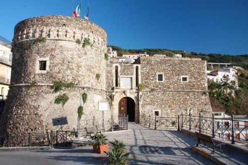 Turisti pugliesi positivi al Covid, rientravano da un tour sulla costa vibonese