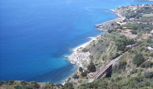 Abusivismo, sequestrata una parte del lungomare di Joppolo