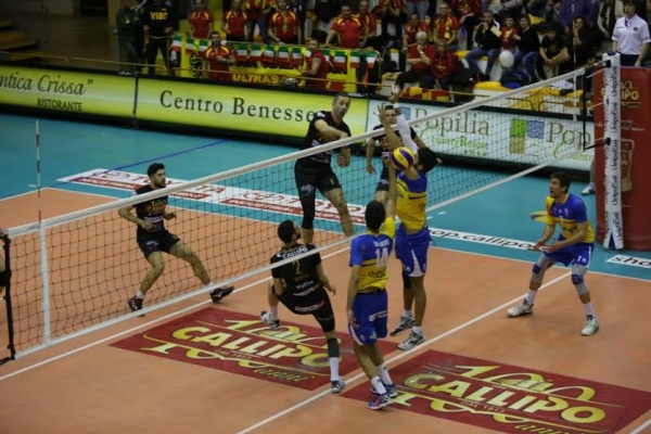 Volley, Tonno Callipo sconfitta al tie-break da Cantù