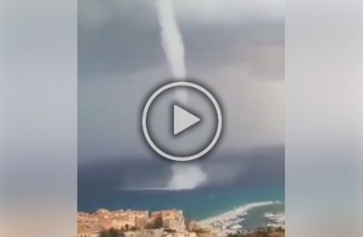 Maltempo nel Vibonese, tromba d&#039;aria al largo di Tropea - VIDEO