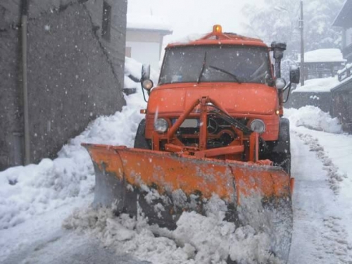 Nardodipace si prepara all’inverno: acquistato e messo a nuovo lo spazzaneve della Comunità Montana