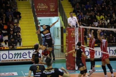 Volley, alla Callipo il derby di Calabria. Corigliano ko