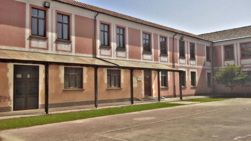 Serra, la scuola di &quot;Terravecchia&quot; chiude per lavori. Alunni a &quot;Spinetto&quot; e in aula di pomeriggio