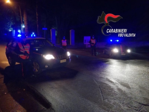 Guida senza assicurazione e in stato d’ebbrezza, controlli e denunce dei carabinieri a Serra