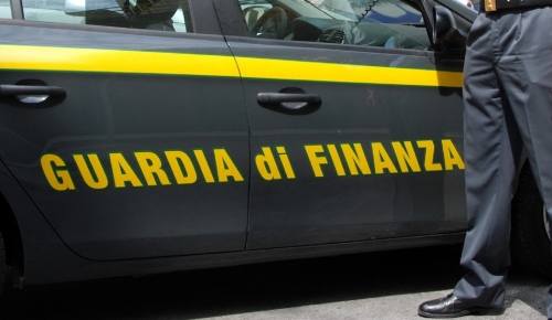 In auto con 120 grammi di marijuana, arrestati due vibonesi