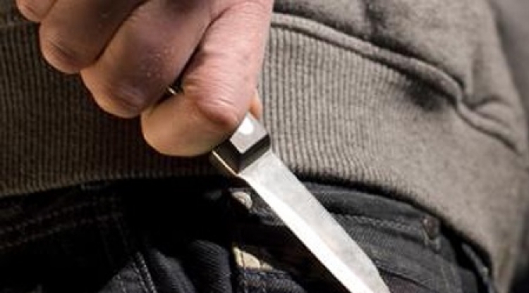 Attendeva l&#039;ex fidanzata con un coltello in tasca, arrestato 36enne di Cardinale