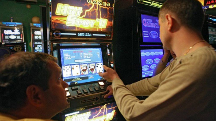 Slot machine, dato shock su Serra: nel 2016 giocati 3,62 milioni di euro