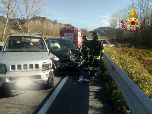 Incidente stradale a Vazzano, due persone finiscono in ospedale