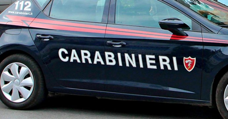 Manifesti offensivi contro un maresciallo dei carabinieri nel Vibonese