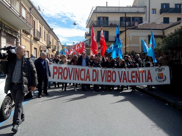 Vibo, Provincia: domani nuovo sciopero dei dipendenti