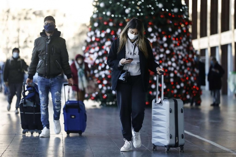 “Decreto Natale”, l’Italia torna in zona rossa: ecco le regole