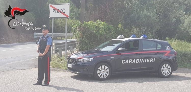 Rissa in un locale di Pizzo, denunciati quattro giovani