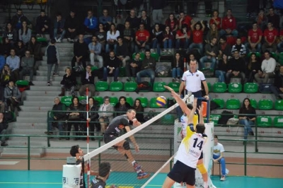 Volley, serie A2: la Tonno Callipo cede a Castellana Grotte e interrompe la striscia di vittorie