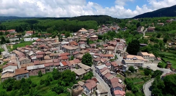 Screening in piazza a Mongiana per prevenire la diffusione del Covid-19