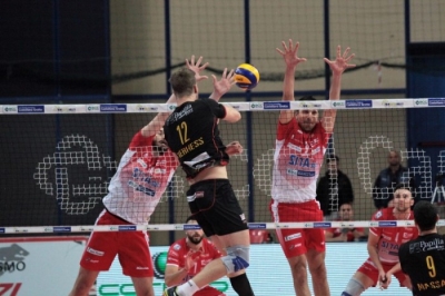 Volley | Pazza Tonno Callipo! Strepitosa vittoria in rimonta al tie-break su Castellana Grotte