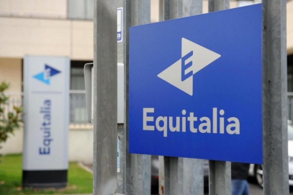 Equitalia ‘alleggerisce’ le vacanze anche ai vibonesi, sospeso l’invio di 1.484 cartelle