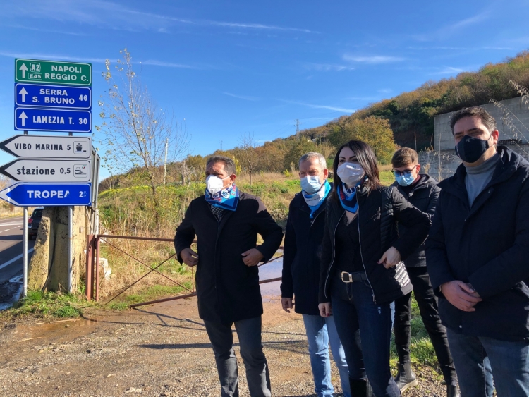 Viabilità, tour della Uil sulle «eterne incompiute» del Vibonese