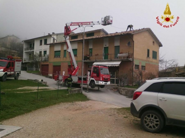 Emergenza neve e terremoto nel Centro Italia, da Vibo partiti altri Vigili del fuoco - FOTO