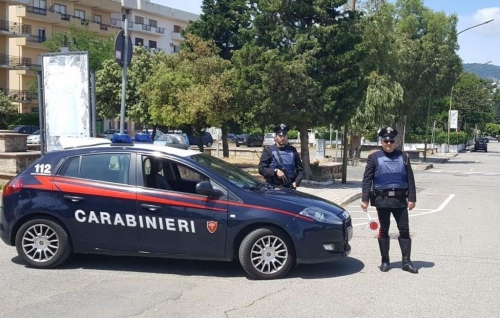 Perseguita l’ex moglie, arrestato 44enne di Montepaone