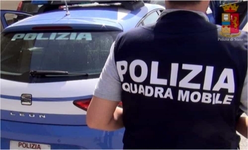 Conto troppo salato, ristoratore minacciato con una pistola