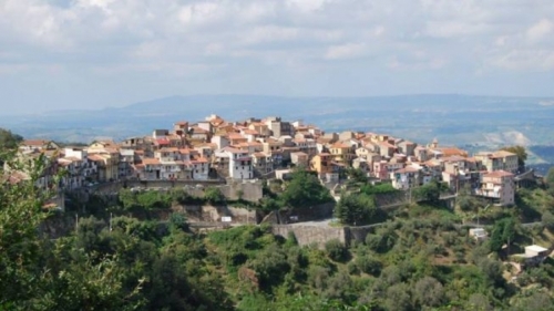 Focolaio a Piani di Arena, scatta la zona rossa