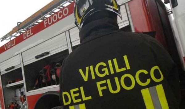 Pizzoni, scoppia una bombola di gas: sventrata una casa. Grave un 49enne